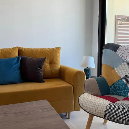 New - Agia Marina - Rural Retreat With Shared Pool & Parking Apartament *