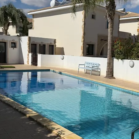 New - Agia Marina - Rural Retreat With Shared Pool & Parking Apartament Avgorou