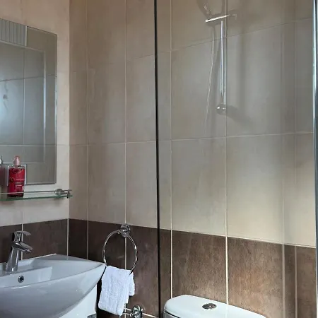 New - Agia Marina - Rural Retreat With Shared Pool & Parking Apartament