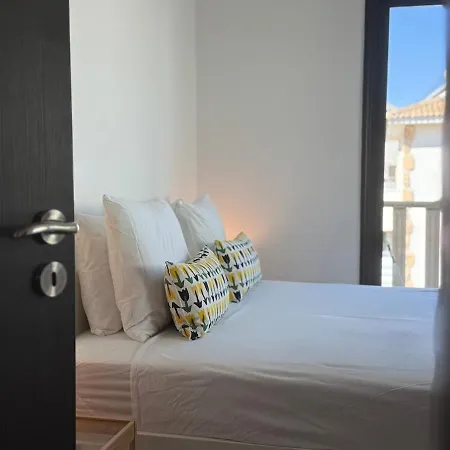 New - Agia Marina - Rural Retreat With Shared Pool & Parking Apartament