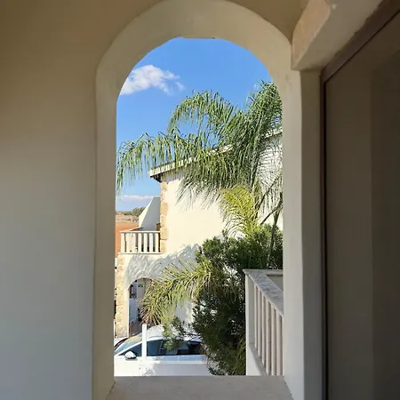 New - Agia Marina - Rural Retreat With Shared Pool & Parking Avgorou