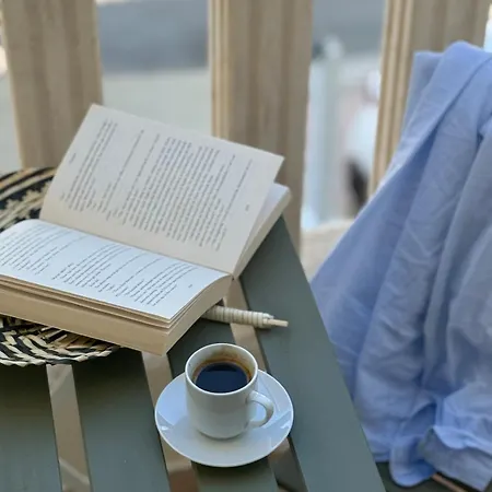 公寓 New - Agia Marina - Rural Retreat With Shared Pool & Parking