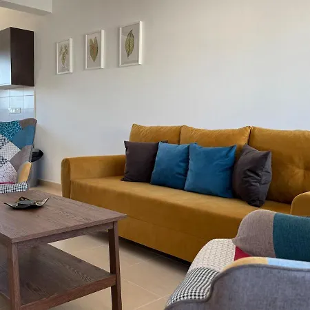 Apartment Agia Marina Gardens - Rural Retreat With Shared Pool & Parking *