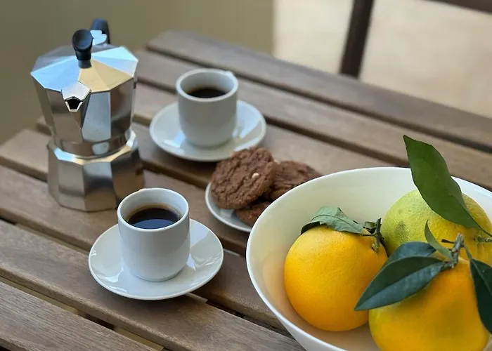 アパート New - Agia Marina - Rural Retreat With Shared Pool & Parking