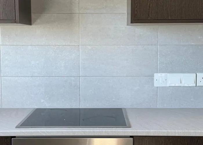 アパート New - Agia Marina - Rural Retreat With Shared Pool & Parking