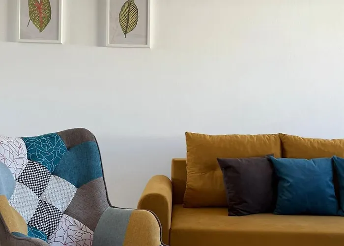 アパート New - Agia Marina - Rural Retreat With Shared Pool & Parking